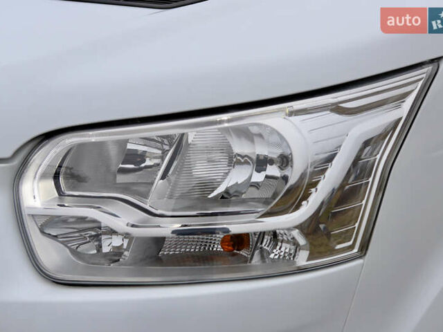 Белый Форд Транзит, объемом двигателя 2 л и пробегом 100 тыс. км за 22900 $, фото 25 на Automoto.ua