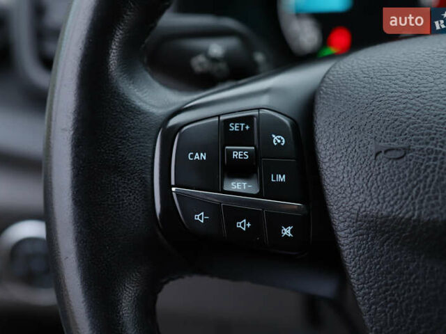 Белый Форд Транзит, объемом двигателя 2 л и пробегом 100 тыс. км за 22900 $, фото 89 на Automoto.ua