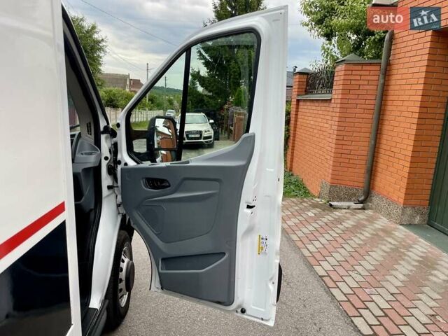 Форд Транзит 2018 у Вінниці на Automoto.ua Білий Форд Транзит, об'ємом двигуна 2 л та пробігом 265 тис. км за 20499 $, фото 26 на Automoto.ua
