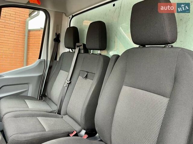 Форд Транзит 2018 у Вінниці на Automoto.ua Білий Форд Транзит, об'ємом двигуна 2 л та пробігом 265 тис. км за 20499 $, фото 21 на Automoto.ua