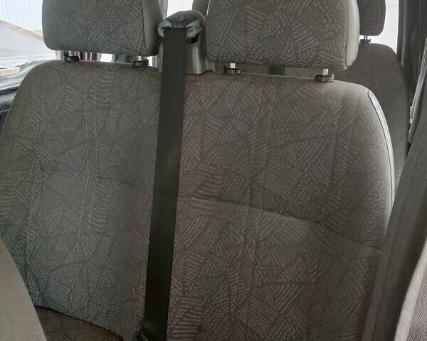 Белый Форд Транзит, объемом двигателя 2.5 л и пробегом 300 тыс. км за 2150 $, фото 7 на Automoto.ua