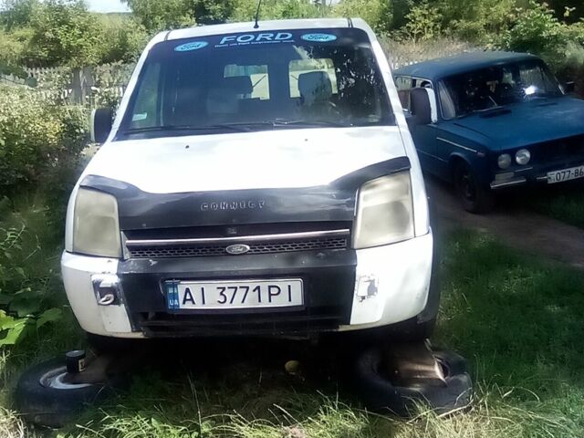 Белый Форд Транзит, объемом двигателя 1.8 л и пробегом 700 тыс. км за 2000 $, фото 1 на Automoto.ua