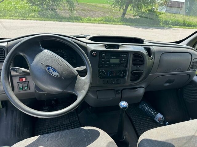 Белый Форд Транзит, объемом двигателя 2.4 л и пробегом 200 тыс. км за 6760 $, фото 3 на Automoto.ua