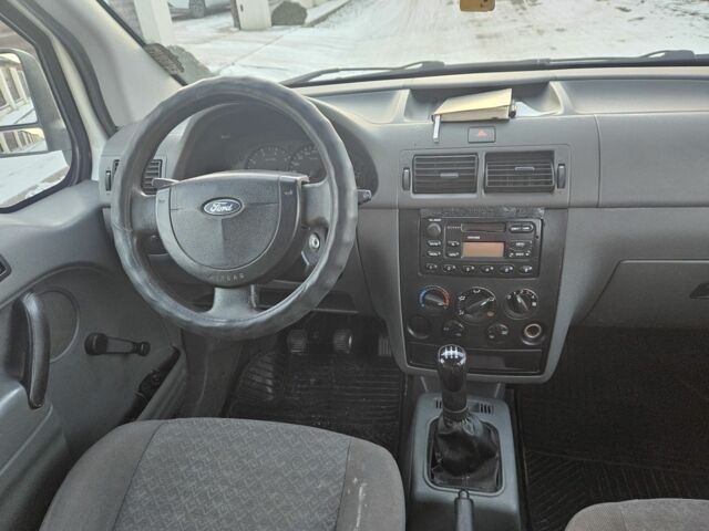 Форд Транзит 2005 в Тернополе на Automoto.ua Белый Форд Транзит, объемом двигателя 1.8 л и пробегом 360 тыс. км за 3200 $, фото 4 на Automoto.ua