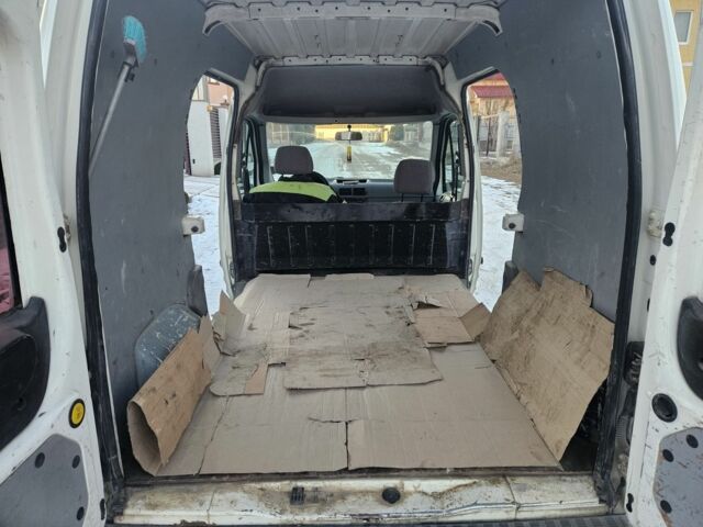 Форд Транзит 2005 в Тернополе на Automoto.ua Белый Форд Транзит, объемом двигателя 1.8 л и пробегом 360 тыс. км за 3200 $, фото 7 на Automoto.ua