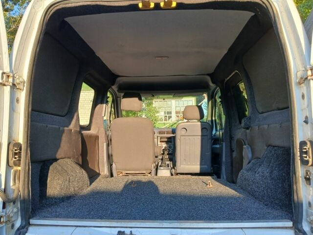 Белый Форд Транзит, объемом двигателя 1.8 л и пробегом 275 тыс. км за 4000 $, фото 6 на Automoto.ua