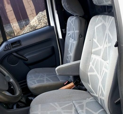 Білий Форд Транзит, об'ємом двигуна 1.8 л та пробігом 217 тис. км за 5000 $, фото 4 на Automoto.ua