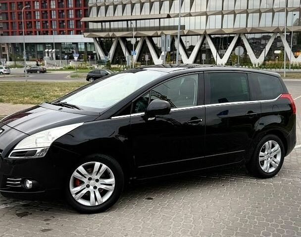 Білий Форд Транзит, об'ємом двигуна 2.5 л та пробігом 140 тис. км за 9134 $, фото 4 на Automoto.ua