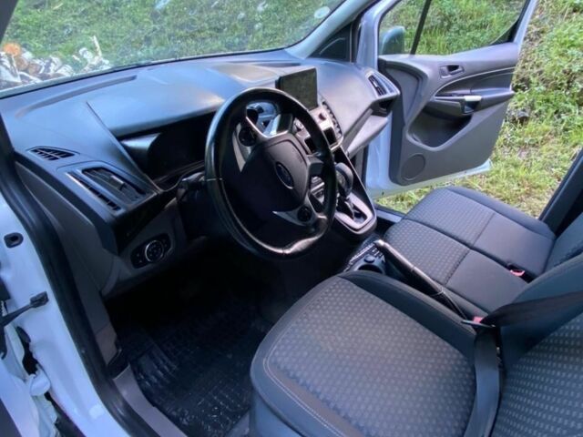 Форд Транзит 2018 в Вижнице на Automoto.ua Белый Форд Транзит, объемом двигателя 0 л и пробегом 1 тыс. км за 12000 $, фото 3 на Automoto.ua