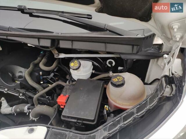 Белый Форд Транзит, объемом двигателя 2.2 л и пробегом 217 тыс. км за 17500 $, фото 31 на Automoto.ua