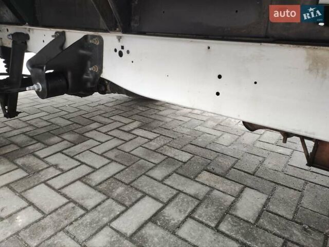 Белый Форд Транзит, объемом двигателя 2.2 л и пробегом 217 тыс. км за 17500 $, фото 13 на Automoto.ua