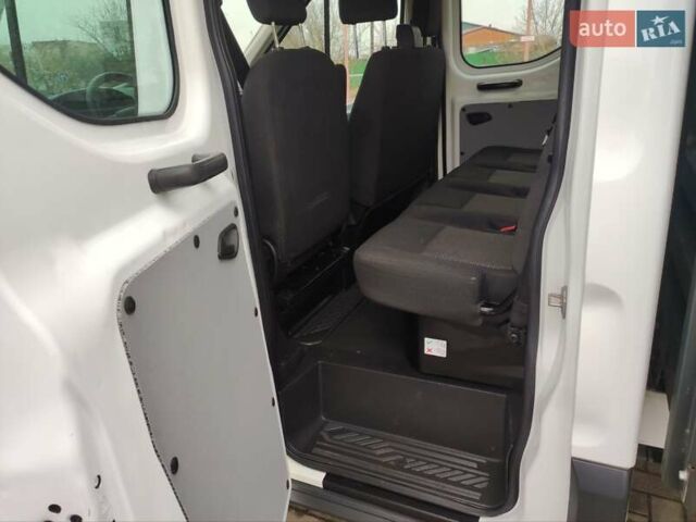 Белый Форд Транзит, объемом двигателя 2.2 л и пробегом 217 тыс. км за 17500 $, фото 15 на Automoto.ua