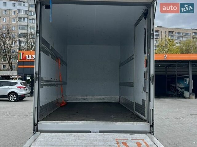 Белый Форд Транзит, объемом двигателя 2 л и пробегом 168 тыс. км за 22800 $, фото 4 на Automoto.ua