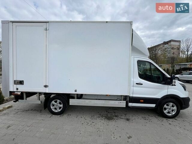 Белый Форд Транзит, объемом двигателя 2 л и пробегом 168 тыс. км за 22800 $, фото 2 на Automoto.ua
