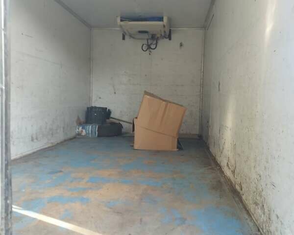 Белый Форд Транзит, объемом двигателя 2.4 л и пробегом 450 тыс. км за 4300 $, фото 2 на Automoto.ua