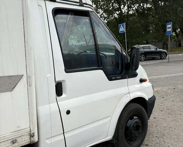 Білий Форд Транзит, об'ємом двигуна 2.4 л та пробігом 500 тис. км за 7500 $, фото 4 на Automoto.ua