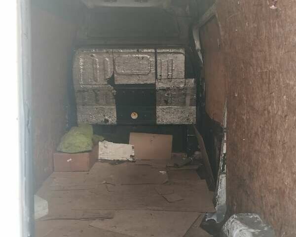 Білий Форд Транзит, об'ємом двигуна 2.2 л та пробігом 730 тис. км за 4500 $, фото 5 на Automoto.ua