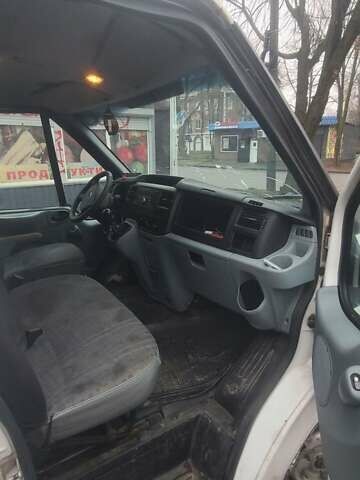 Белый Форд Транзит, объемом двигателя 2.2 л и пробегом 700 тыс. км за 3000 $, фото 3 на Automoto.ua