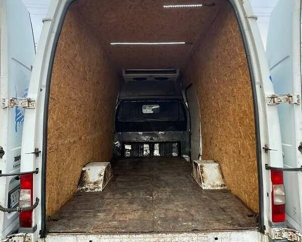 Белый Форд Транзит, объемом двигателя 2.4 л и пробегом 423 тыс. км за 8500 $, фото 6 на Automoto.ua