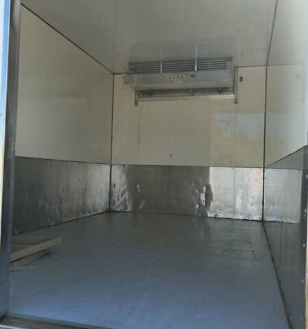 Белый Форд Транзит, объемом двигателя 2.2 л и пробегом 252 тыс. км за 16000 $, фото 15 на Automoto.ua