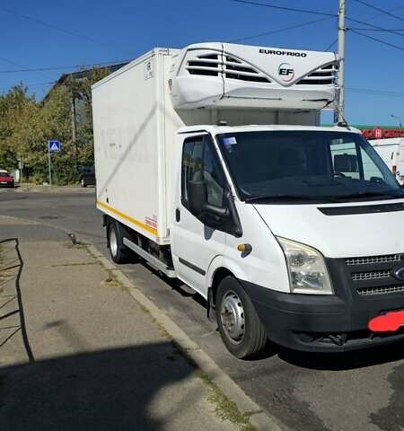 Белый Форд Транзит, объемом двигателя 2.2 л и пробегом 252 тыс. км за 16000 $, фото 2 на Automoto.ua