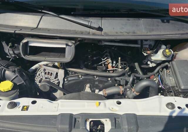 Белый Форд Транзит, объемом двигателя 2.2 л и пробегом 252 тыс. км за 15300 $, фото 12 на Automoto.ua