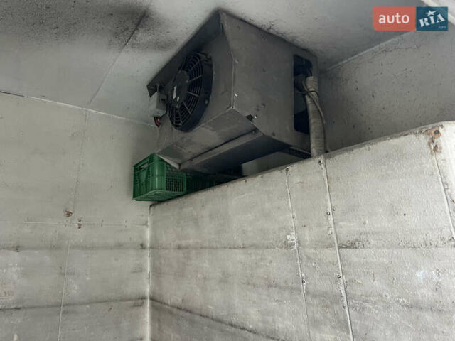 Білий Форд Транзит, об'ємом двигуна 2.2 л та пробігом 400 тис. км за 8500 $, фото 16 на Automoto.ua