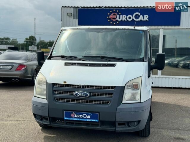 Білий Форд Транзит, об'ємом двигуна 2.2 л та пробігом 400 тис. км за 8800 $, фото 2 на Automoto.ua