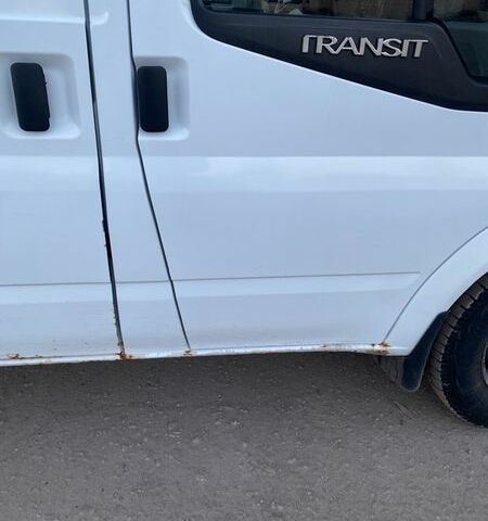 Білий Форд Транзит, об'ємом двигуна 2.2 л та пробігом 766 тис. км за 12500 $, фото 11 на Automoto.ua