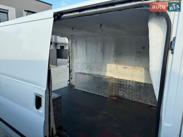 Білий Форд Транзит, об'ємом двигуна 2.2 л та пробігом 451 тис. км за 7700 $, фото 4 на Automoto.ua