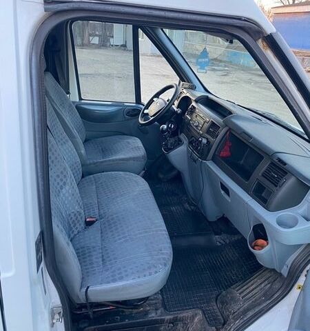 Білий Форд Транзит, об'ємом двигуна 2.2 л та пробігом 766 тис. км за 12500 $, фото 21 на Automoto.ua