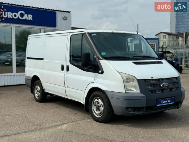 Білий Форд Транзит, об'ємом двигуна 2.2 л та пробігом 400 тис. км за 8800 $, фото 4 на Automoto.ua