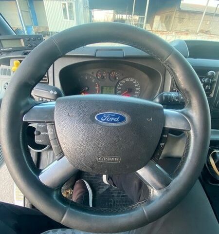 Білий Форд Транзит, об'ємом двигуна 2.2 л та пробігом 766 тис. км за 12500 $, фото 18 на Automoto.ua