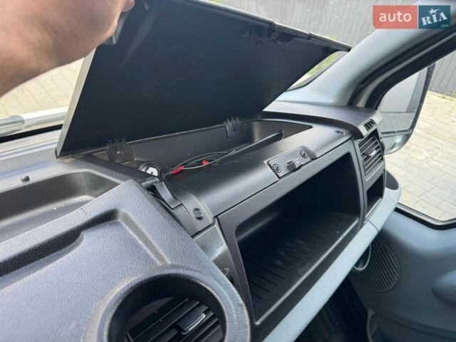 Білий Форд Транзит, об'ємом двигуна 2.2 л та пробігом 451 тис. км за 7700 $, фото 14 на Automoto.ua