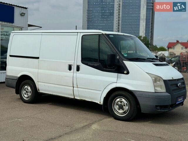 Білий Форд Транзит, об'ємом двигуна 2.2 л та пробігом 400 тис. км за 8800 $, фото 5 на Automoto.ua