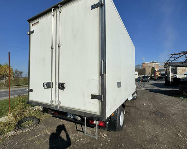 Белый Форд Транзит, объемом двигателя 2.2 л и пробегом 450 тыс. км за 16000 $, фото 3 на Automoto.ua