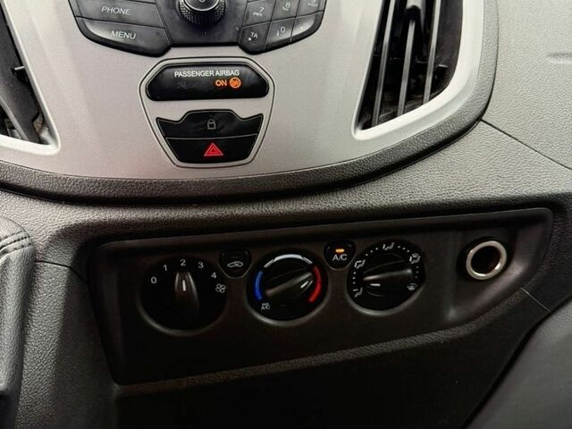 Белый Форд Транзит, объемом двигателя 2.2 л и пробегом 317 тыс. км за 17900 $, фото 30 на Automoto.ua
