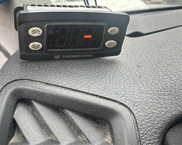 Білий Форд Транзит, об'ємом двигуна 2.2 л та пробігом 281 тис. км за 11799 $, фото 10 на Automoto.ua