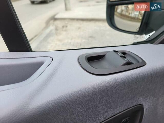 Белый Форд Транзит, объемом двигателя 2.2 л и пробегом 340 тыс. км за 17600 $, фото 14 на Automoto.ua