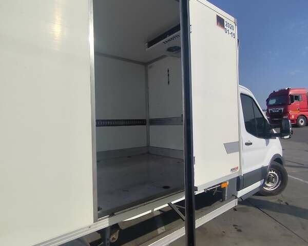 Белый Форд Транзит, объемом двигателя 2.2 л и пробегом 260 тыс. км за 18800 $, фото 9 на Automoto.ua
