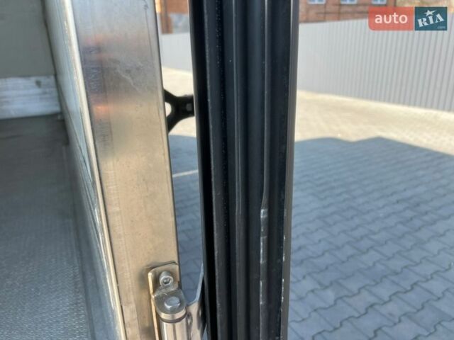 Белый Форд Транзит, объемом двигателя 2 л и пробегом 326 тыс. км за 18400 $, фото 24 на Automoto.ua