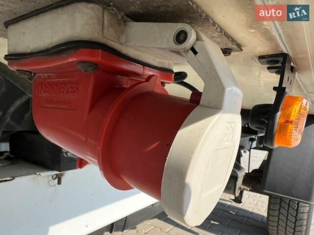 Белый Форд Транзит, объемом двигателя 2 л и пробегом 326 тыс. км за 18400 $, фото 29 на Automoto.ua