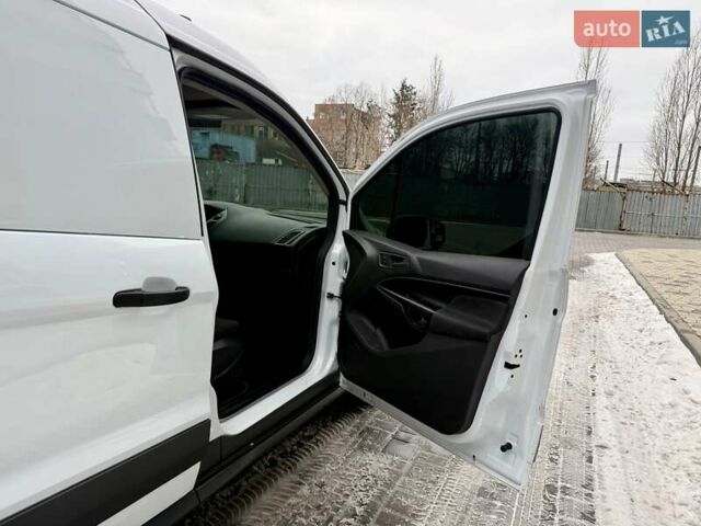 Белый Форд Транзит, объемом двигателя 2.49 л и пробегом 53 тыс. км за 9999 $, фото 41 на Automoto.ua