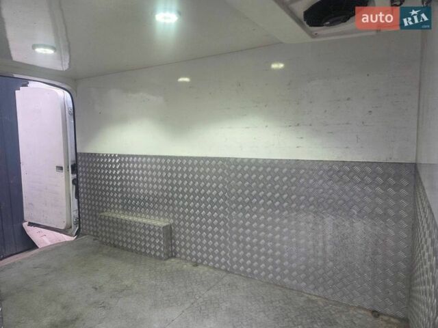 Белый Форд Транзит, объемом двигателя 2 л и пробегом 442 тыс. км за 12900 $, фото 12 на Automoto.ua