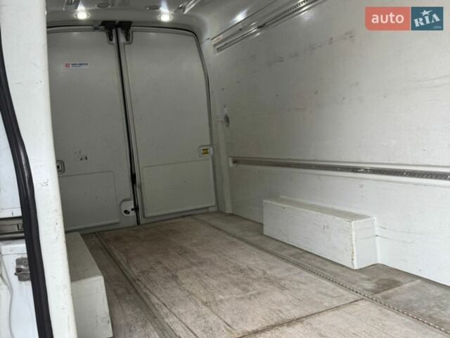 Белый Форд Транзит, объемом двигателя 2 л и пробегом 193 тыс. км за 15600 $, фото 7 на Automoto.ua