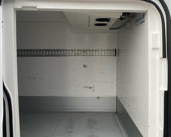 Белый Форд Транзит, объемом двигателя 2 л и пробегом 270 тыс. км за 17850 $, фото 24 на Automoto.ua
