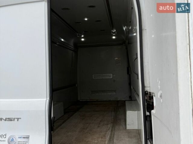 Белый Форд Транзит, объемом двигателя 2 л и пробегом 193 тыс. км за 15600 $, фото 9 на Automoto.ua