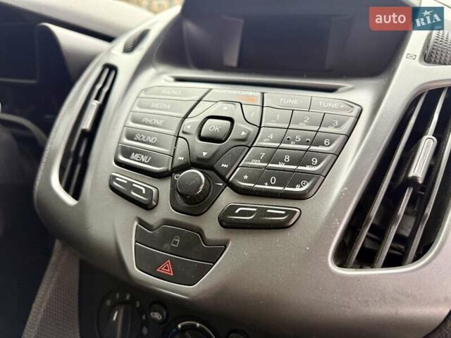 Белый Форд Транзит, объемом двигателя 2.49 л и пробегом 53 тыс. км за 9999 $, фото 50 на Automoto.ua