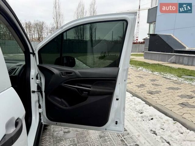 Белый Форд Транзит, объемом двигателя 2.49 л и пробегом 53 тыс. км за 9999 $, фото 40 на Automoto.ua