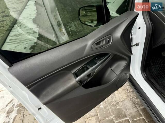 Белый Форд Транзит, объемом двигателя 2.49 л и пробегом 53 тыс. км за 9999 $, фото 24 на Automoto.ua